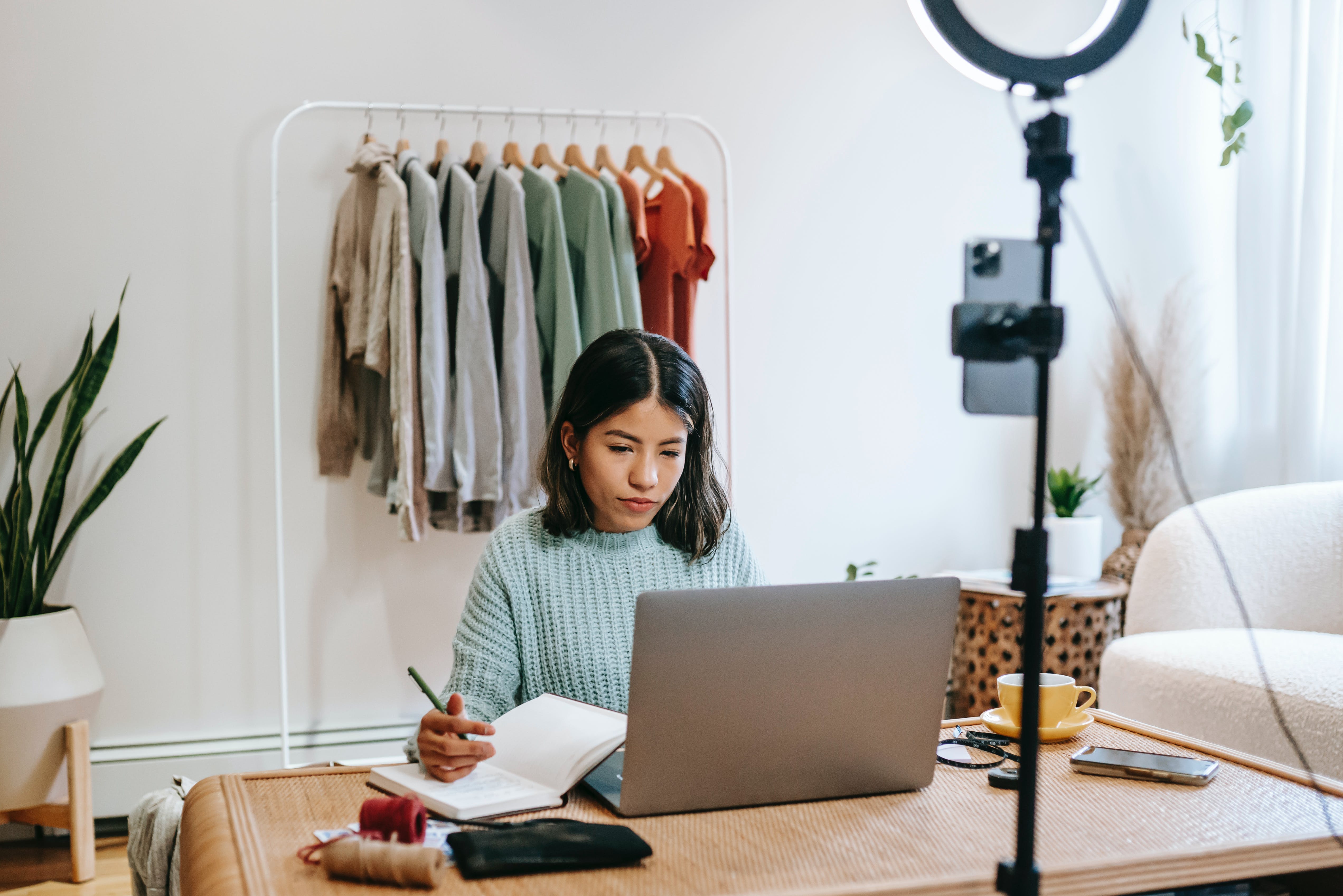 AI & Ecommerce - Business Foundation 